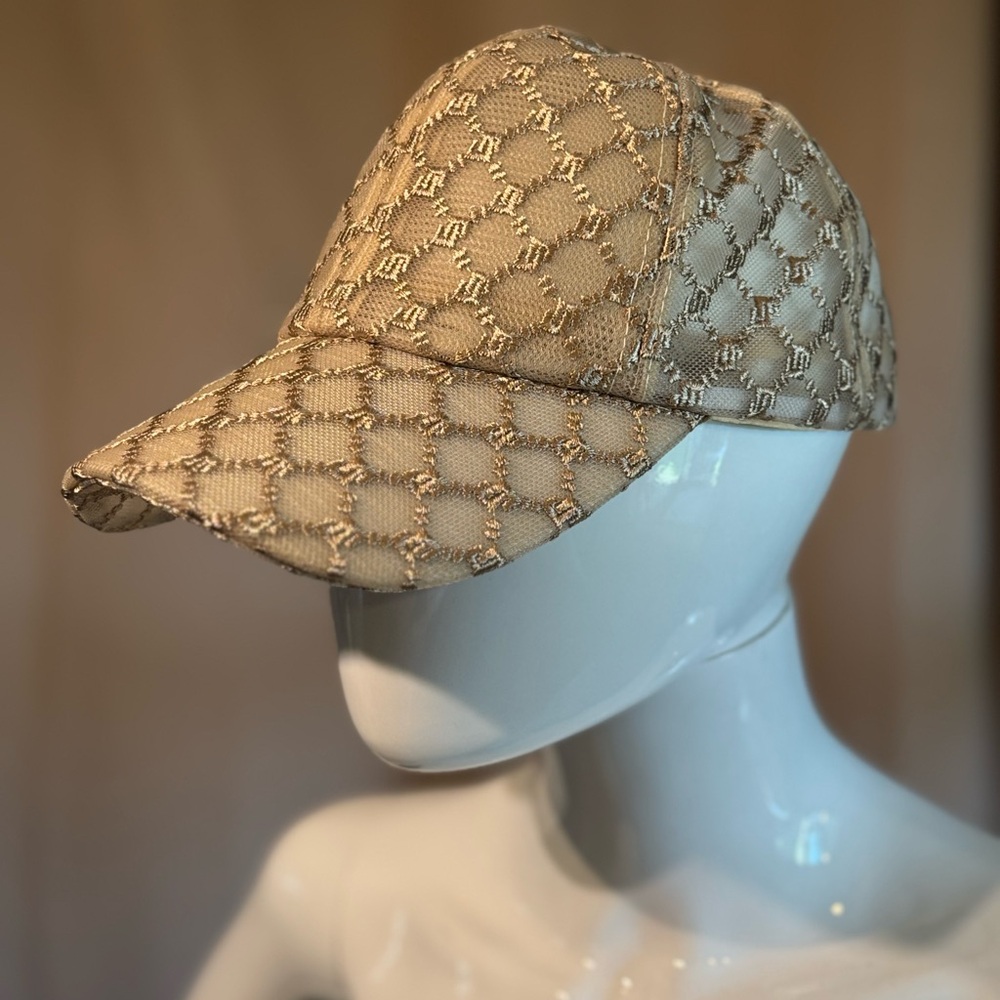 NWOT Elegant Beige & Gold Patterned Cap